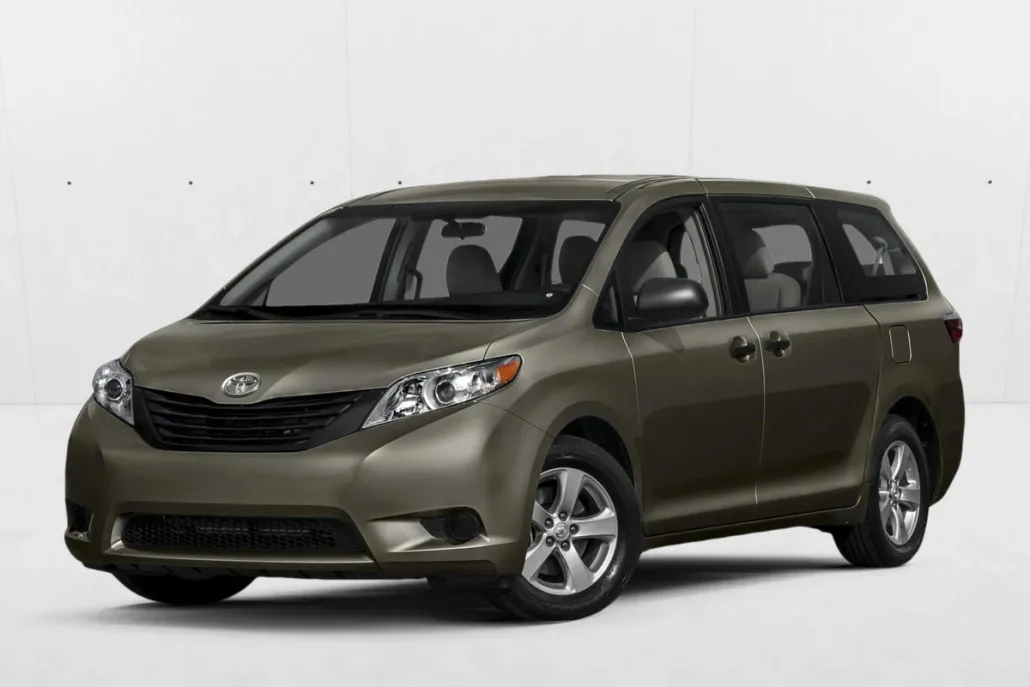 2015 Toyota Sienna XLE photo 1