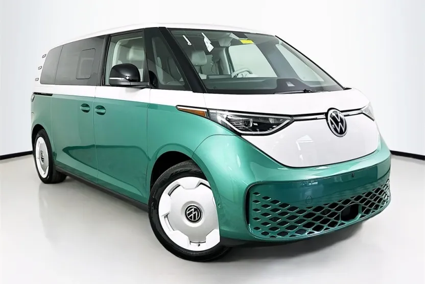 2025 Volkswagen ID. Buzz photo 1