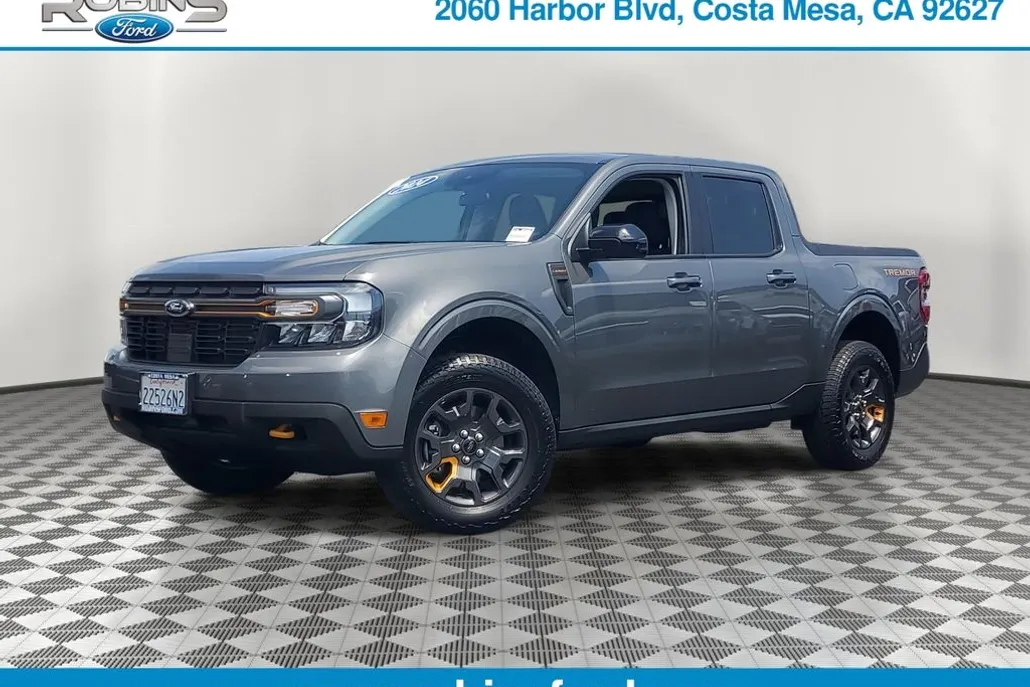 2024 Ford Maverick Lariat photo 1