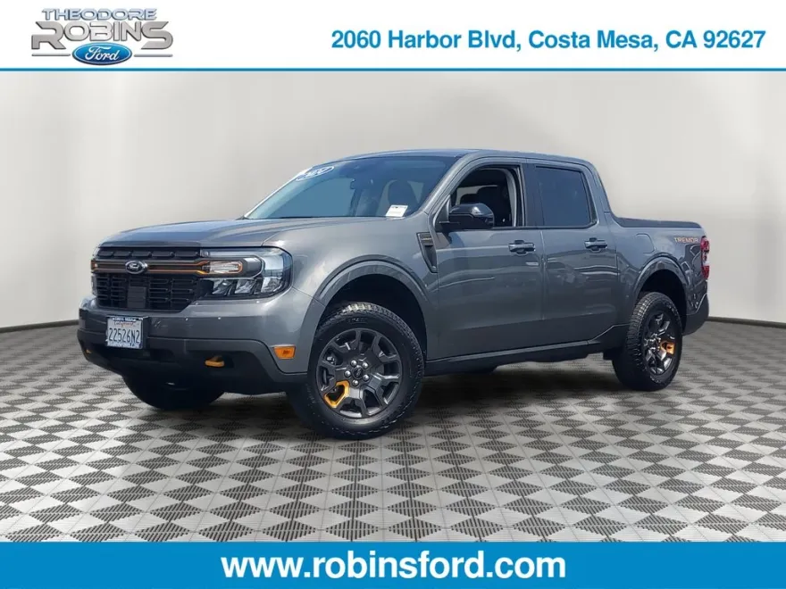2024 Ford Maverick Lariat photo 1