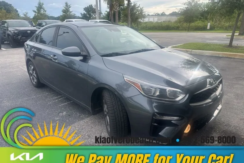 2020 Kia Forte LXS photo 1