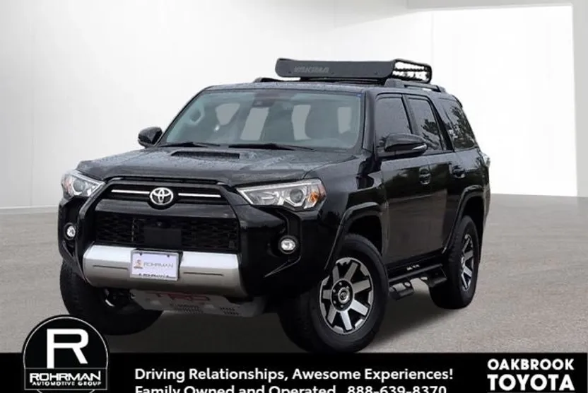 2023 Toyota 4Runner TRD Off-Road photo 1