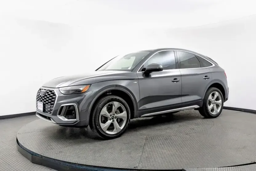 2021 Audi Q5 Sportback Premium Plus photo 1