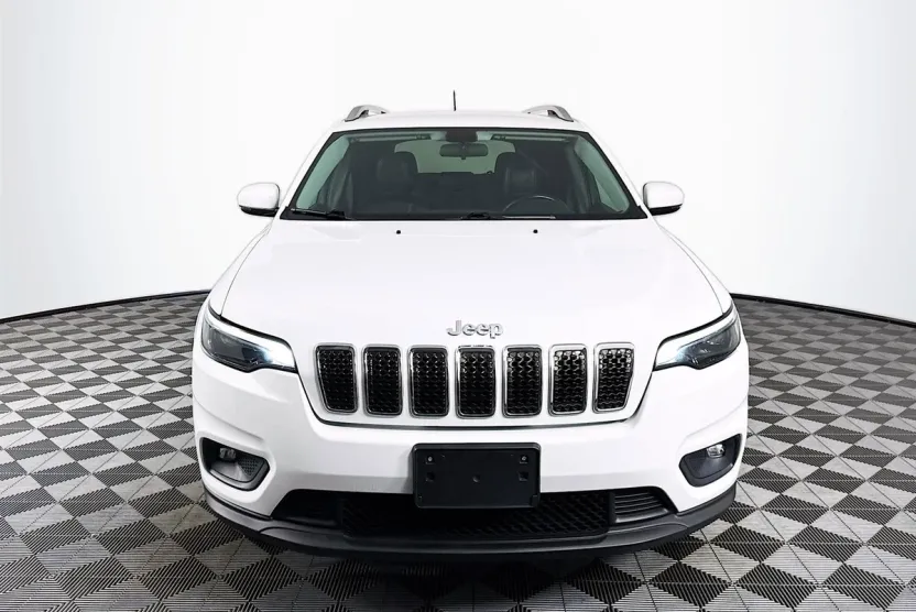 2019 Jeep Cherokee Latitude photo 1