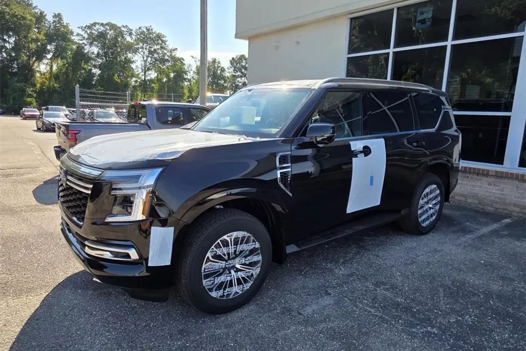 2026 Nissan Armada SL photo 1