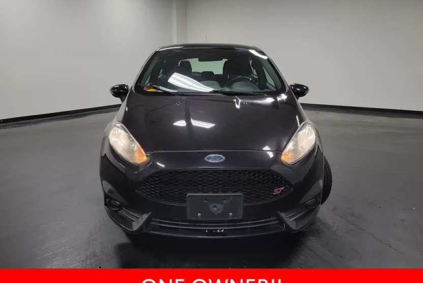 2015 Ford Fiesta ST photo 1