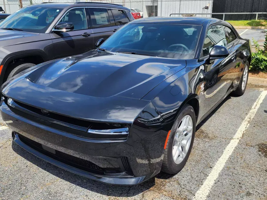 2025 Dodge Charger Daytona R/T AWD photo 3