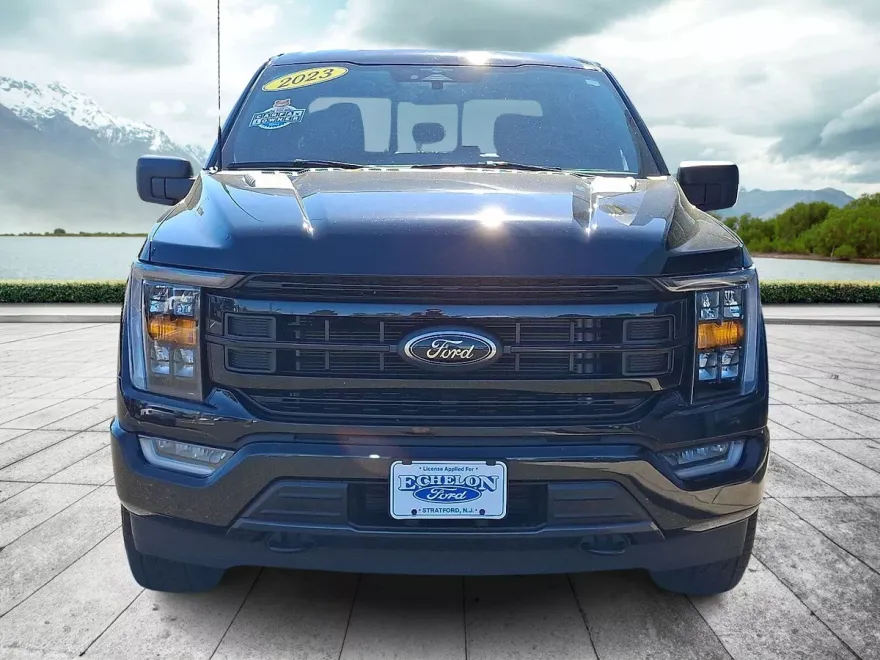2023 Ford F-150 XLT photo 1