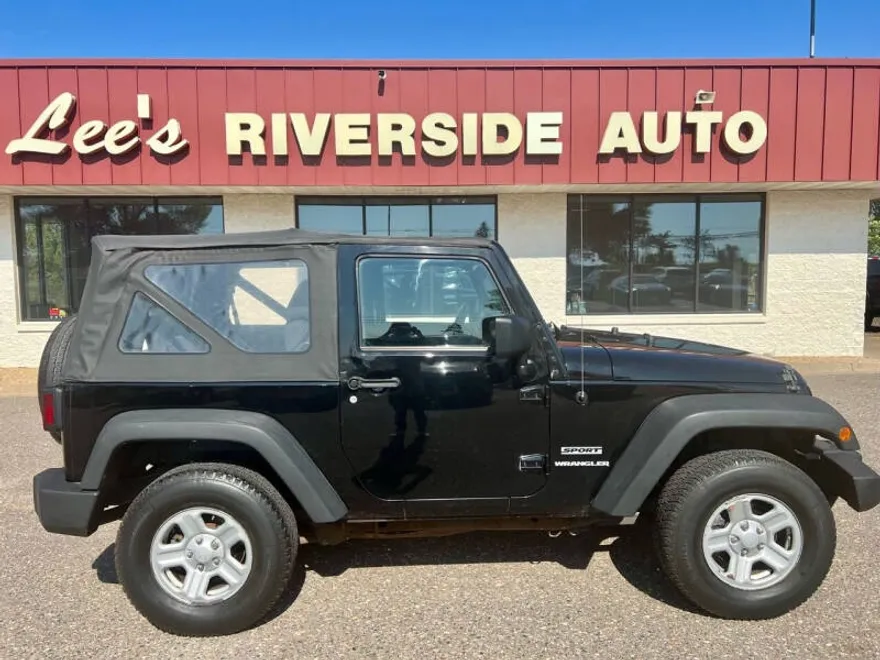 2011 Jeep Wrangler Sport photo 1
