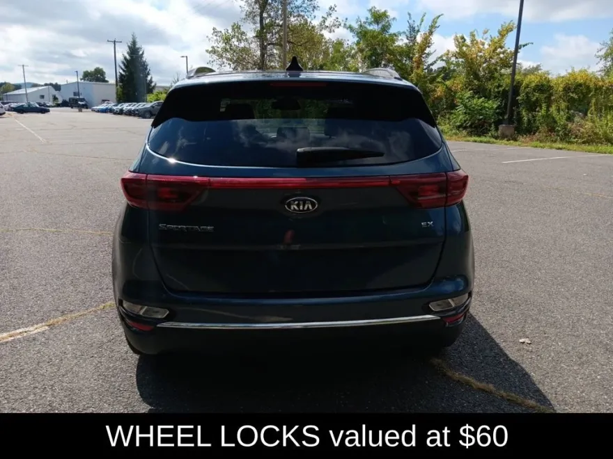 2022 Kia Sportage EX photo 1