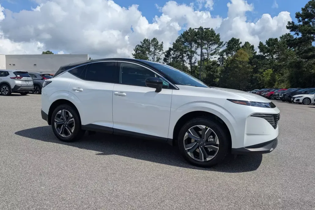 2025 Nissan Murano SL photo 1