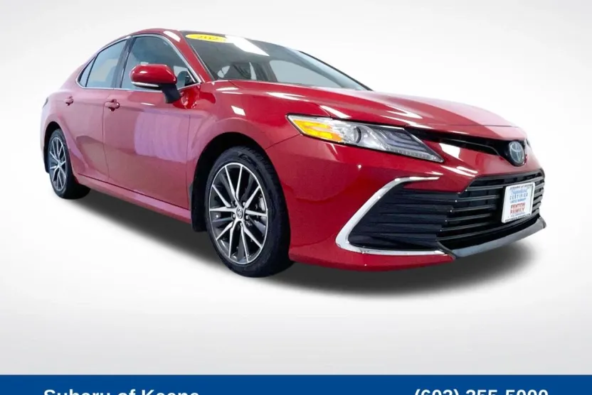 2023 Toyota Camry Hybrid XLE photo 1