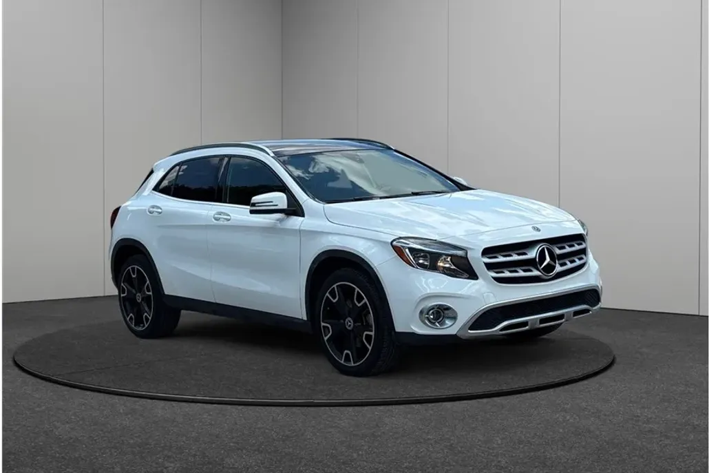 2019 Mercedes Benz GLA 250 photo 1