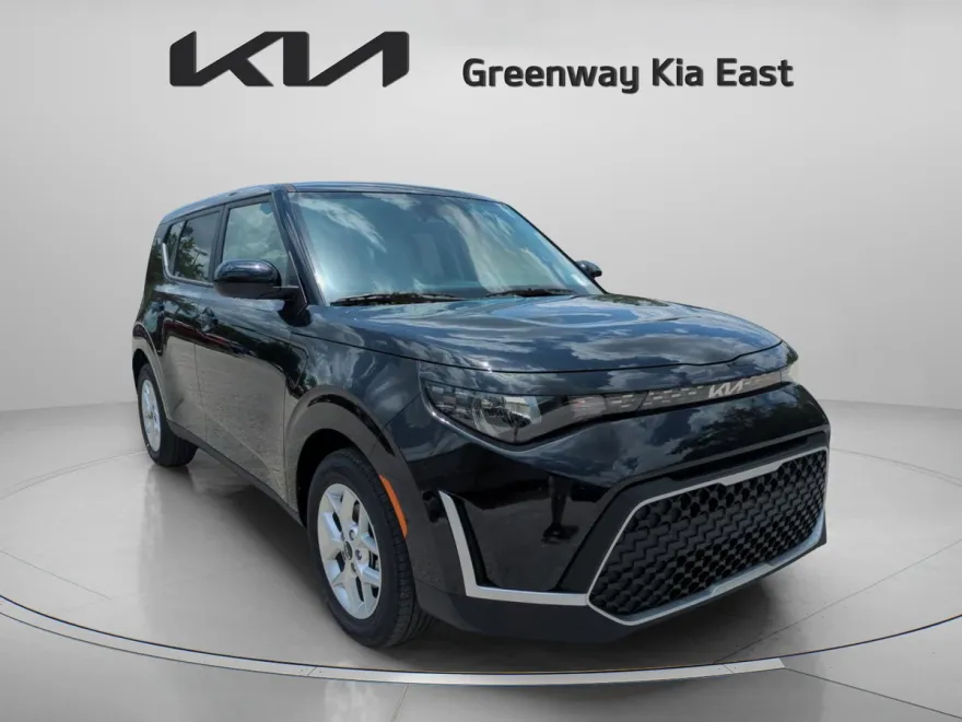 2025 Kia Soul LX photo 1