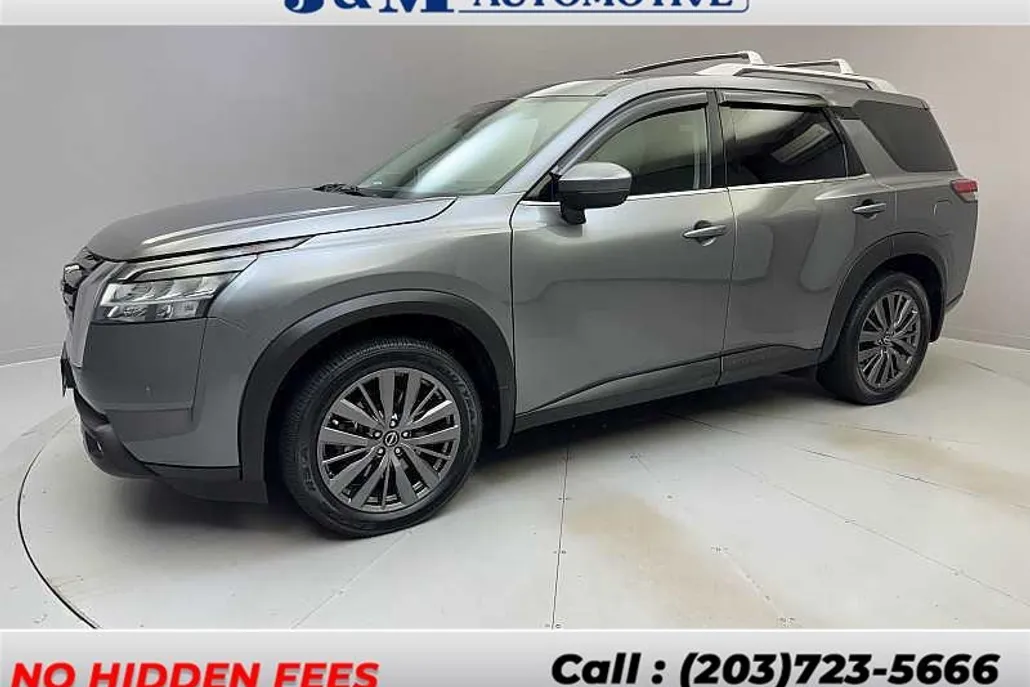 2022 Nissan Pathfinder SL photo 1