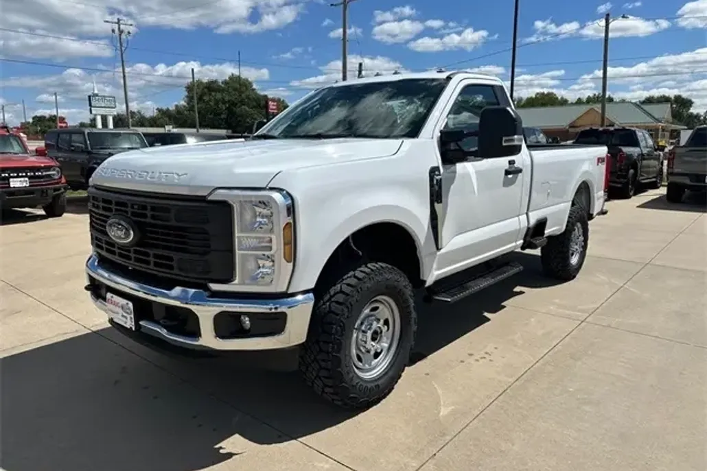 2026 Ford F-350 photo 1