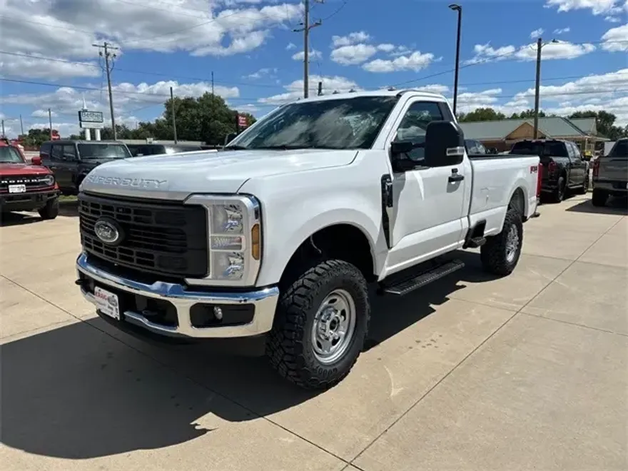 2026 Ford F-350 photo 1