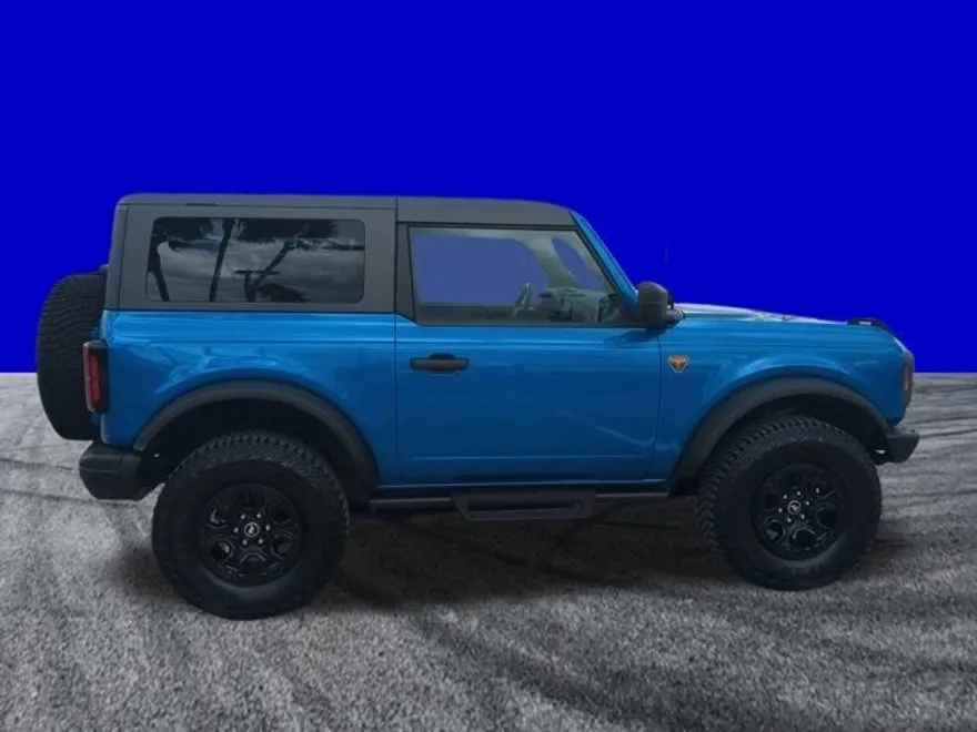 2023 Ford Bronco Badlands photo 1