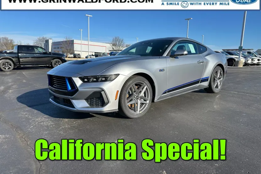 2025 Ford Mustang GT Premium photo 1