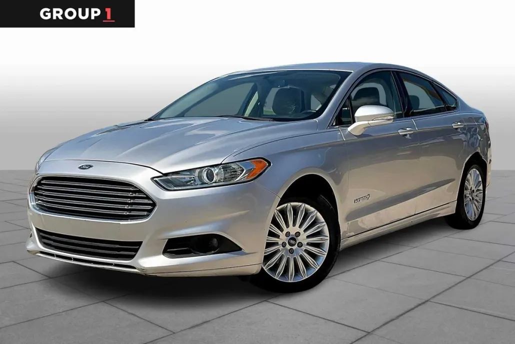 2014 Ford Fusion SE Hybrid photo 1