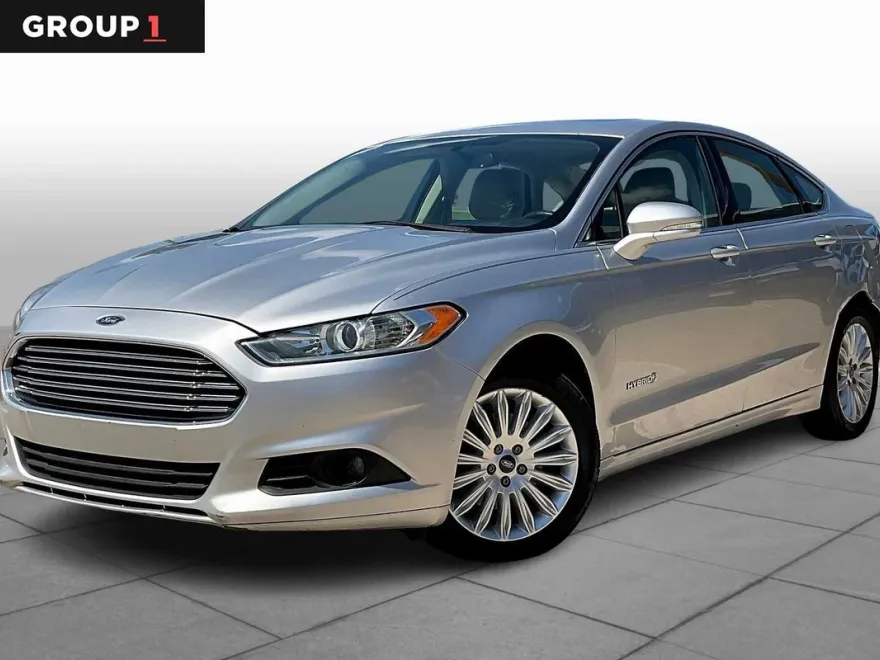 2014 Ford Fusion SE Hybrid photo 1