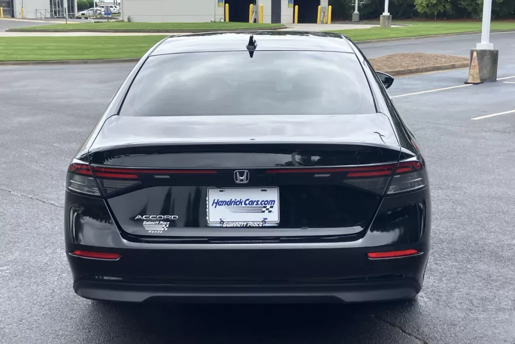 2023 Honda Accord LX photo 1