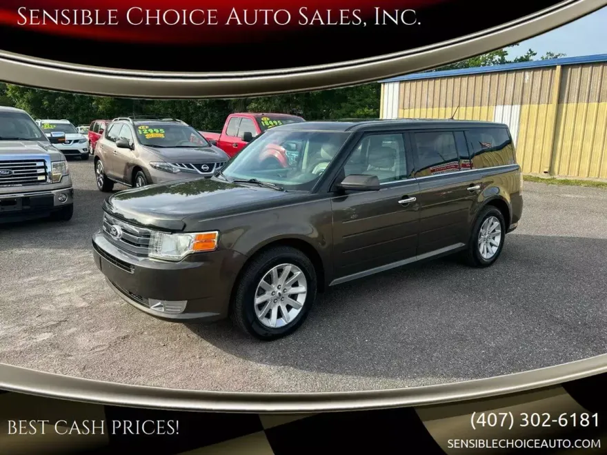 2011 Ford Flex SEL photo 1