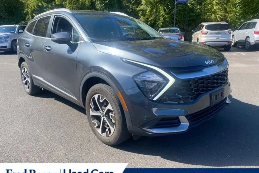 2023 Kia Sportage EX photo 1