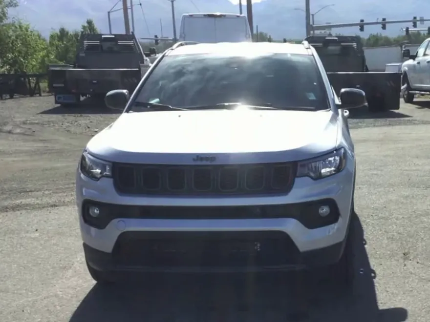 2025 Jeep Compass Latitude photo 1