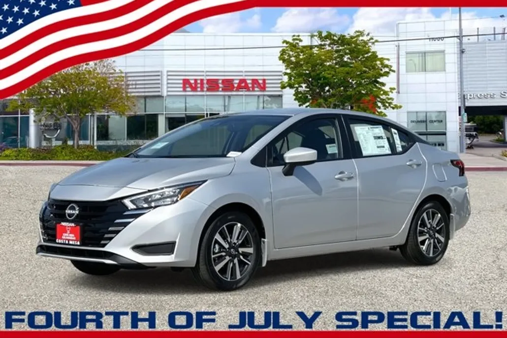 2025 Nissan Versa SV photo 1