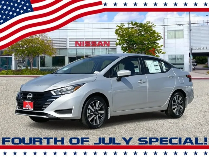 2025 Nissan Versa SV photo 1