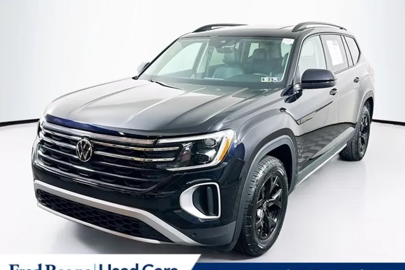 2025 Volkswagen Atlas Peak Edition photo 1