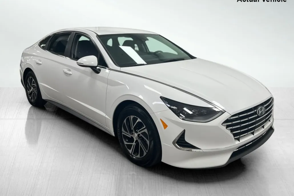 2023 Hyundai Sonata Hybrid photo 1