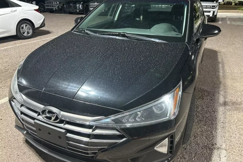 2020 Hyundai Elantra SE photo 1