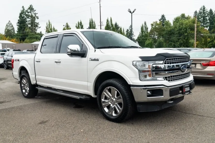 2019 Ford F-150 Lariat photo 1
