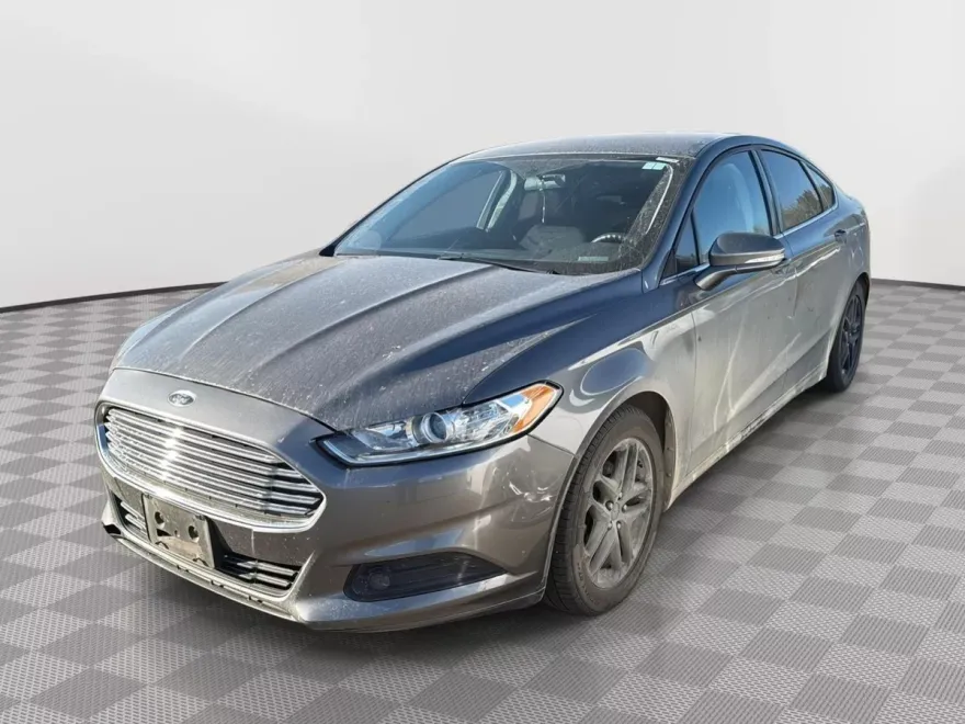 2014 Ford Fusion SE photo 1