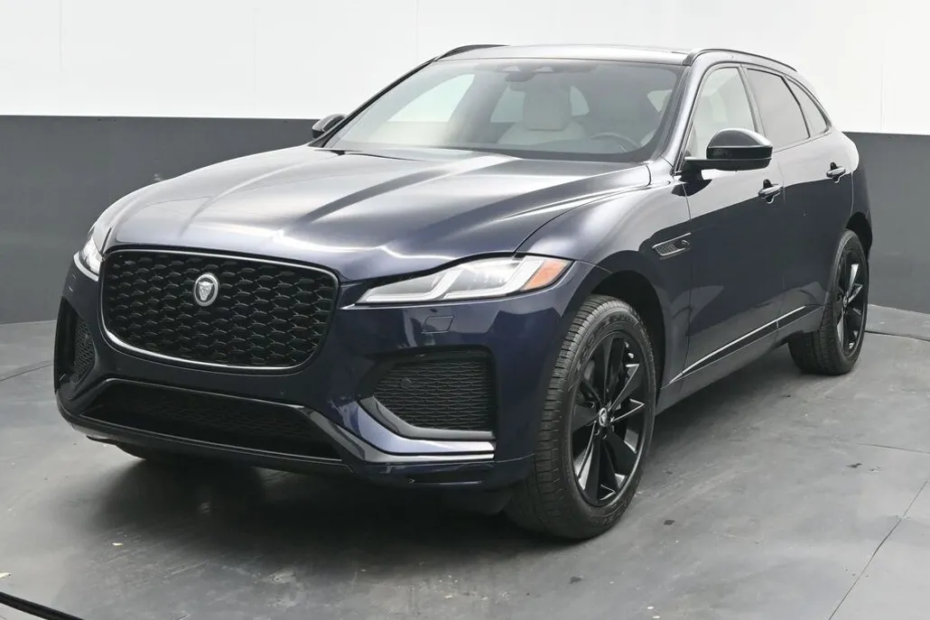 2025 Jaguar F-PACE P250 R-Dynamic S photo 1