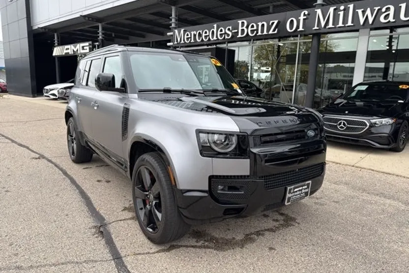 2024 Land Rover Defender 110 X photo 1