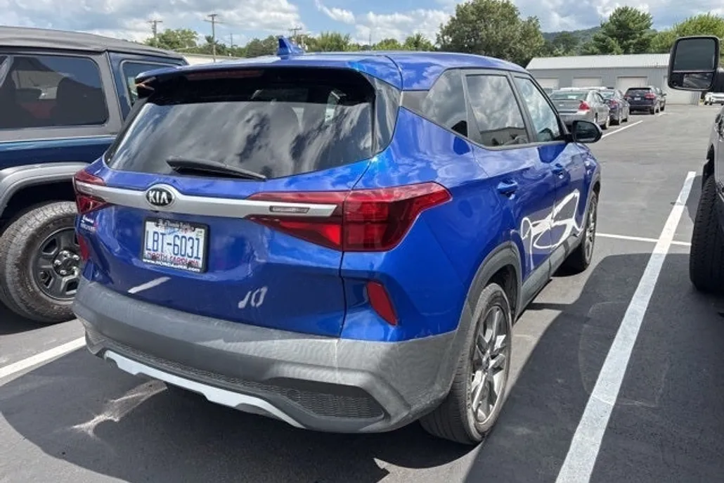 2021 Kia Seltos LX photo 1