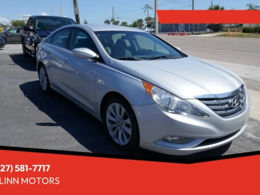 2011 Hyundai Sonata SE photo 1