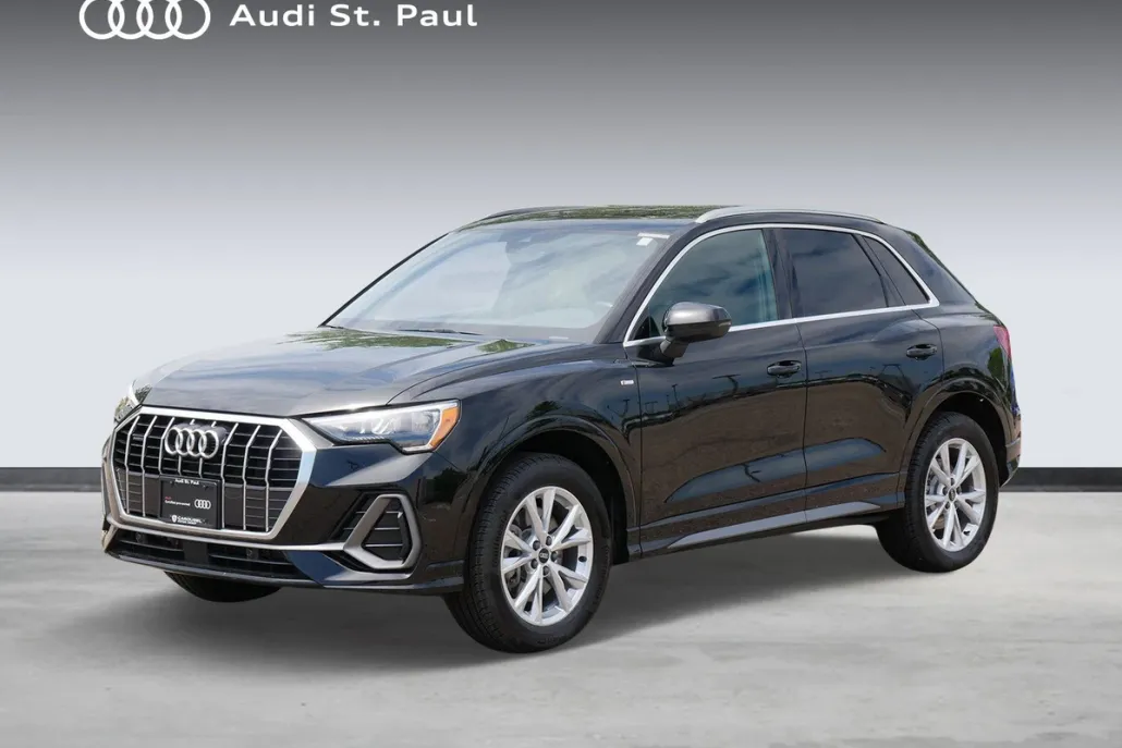 2022 Audi Q3 S line Premium photo 1