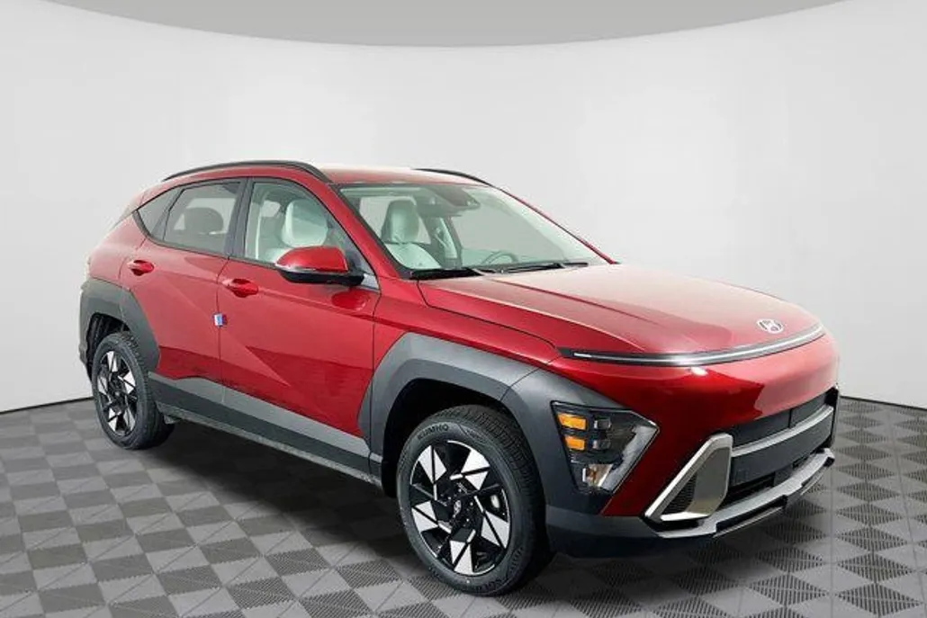 2025 Hyundai Kona SEL photo 1