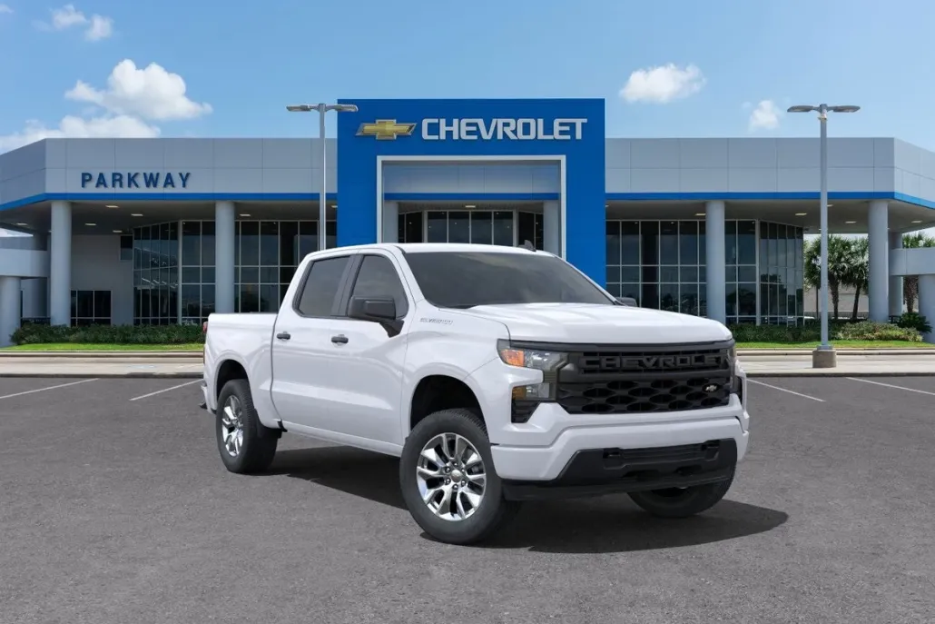 2025 Chevrolet Silverado 1500 Custom photo 1
