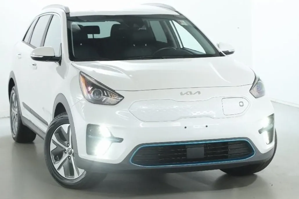 2022 Kia Niro EV EX photo 1
