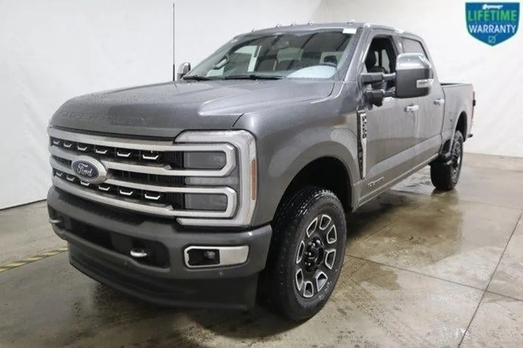 2024 Ford F-250 Platinum photo 1