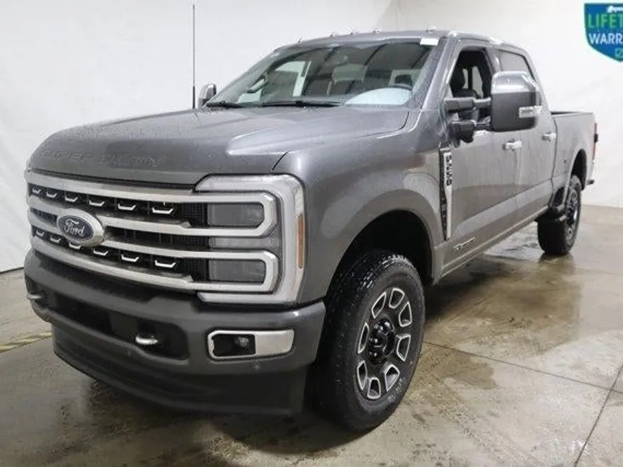 2024 Ford F-250 Platinum photo 1