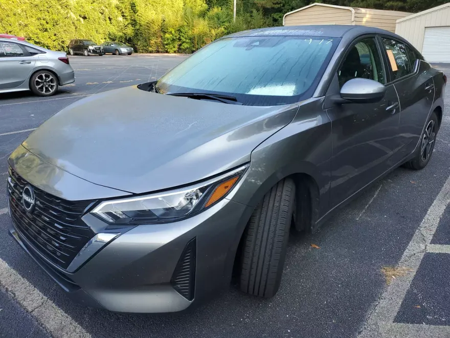 2024 Nissan Sentra SV photo 1