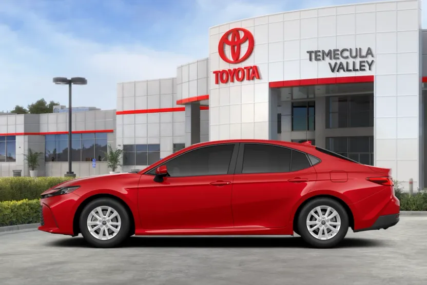 2025 Toyota Camry LE photo 1