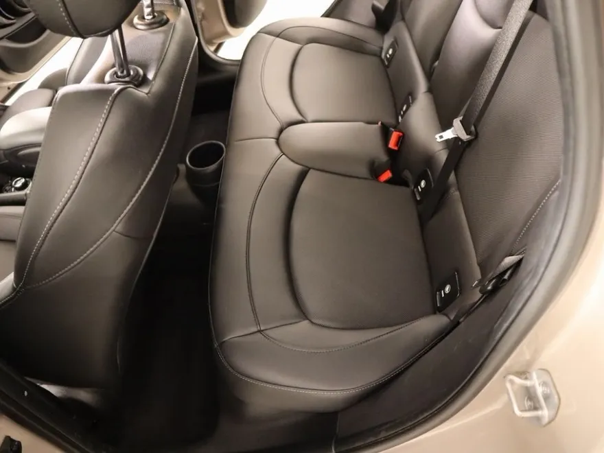 2023 Mini Cooper 4 Door Hardtop S photo 1