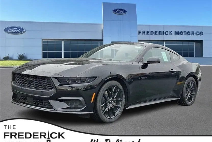 2025 Ford Mustang EcoBoost photo 1
